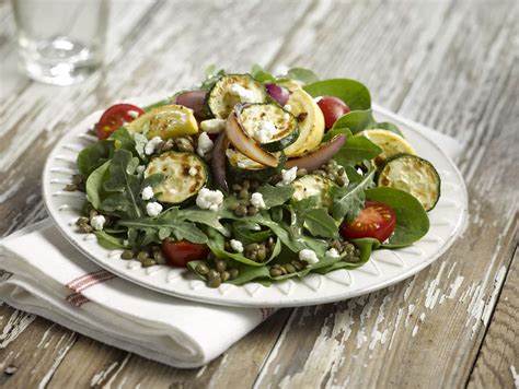 Squash, Lentil, and Goat Cheese Salad - calories, carbs, nutrition