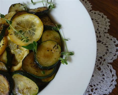 Squash & Zucchini Medley - calories, carbs, nutrition