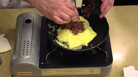 Sriracha Steak Omelet & Roasted Potatoes - calories, carbs, nutrition