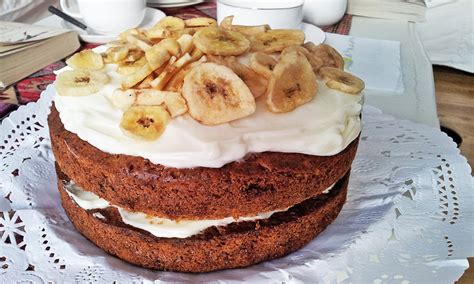 St. Lucia Banana Cake with Walnuts - calories, carbs, nutrition
