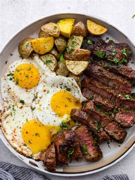 Steak and Eggs (24606.1) - calories, carbs, nutrition