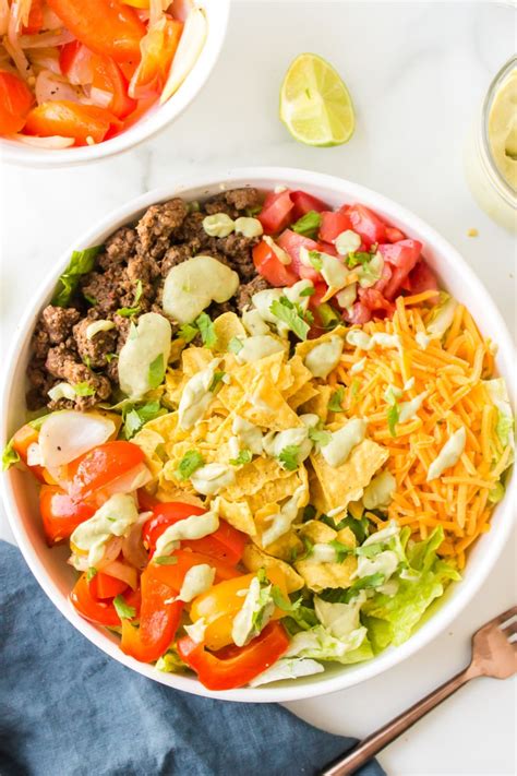 Steak Fajita Fiesta Taco Salad - calories, carbs, nutrition