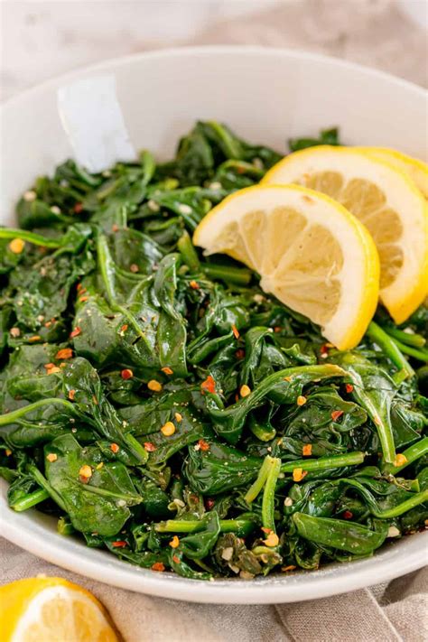 Steamed Spinach With Garlic - calories, carbs, nutrition