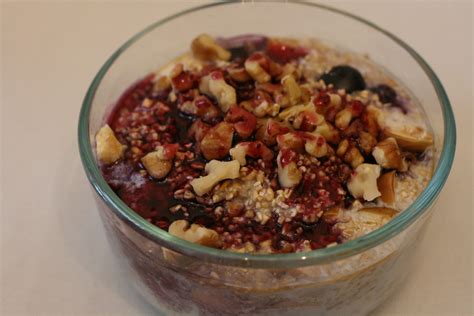 Steel Cut Oatmeal with Apples & Walnuts - calories, carbs, nutrition