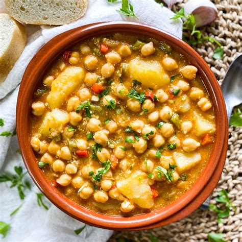 Stewed Garbanzo Beans & Tomatoes - calories, carbs, nutrition