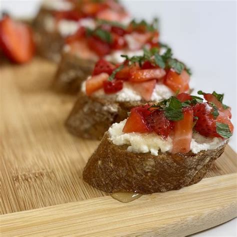 Strawberry Bruschetta - calories, carbs, nutrition