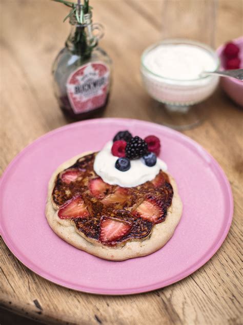 Strawberry Buckwheat Pancakes - calories, carbs, nutrition