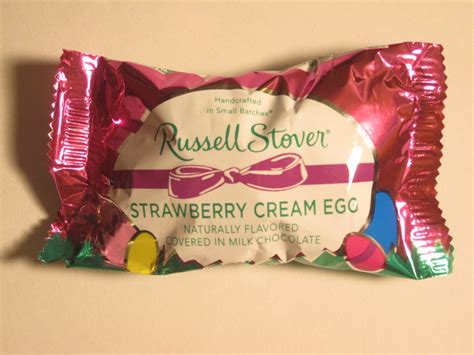 Strawberry Cream Egg - calories, carbs, nutrition