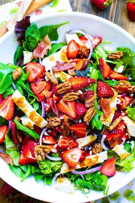 Strawberry Fields Salad Full-Size - calories, carbs, nutrition