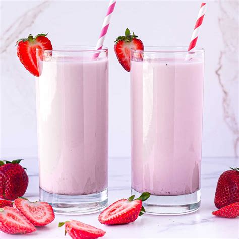 Strawberry Milk - calories, carbs, nutrition