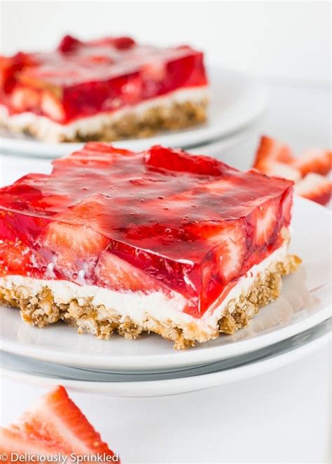 Strawberry Pretzel Bar - calories, carbs, nutrition