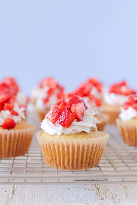 Strawberry Shortcake Cupcake - calories, carbs, nutrition