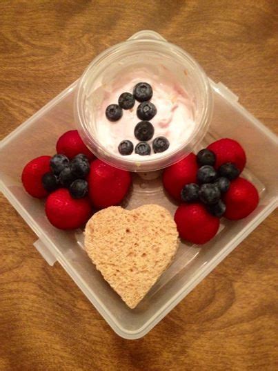 Strawberry & Yogurt Bento Box (86767.6) - calories, carbs, nutrition