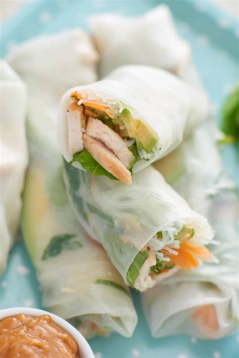 Summer Roll Lemongrass Chicken with Sauce 1 Roll - calories, carbs, nutrition