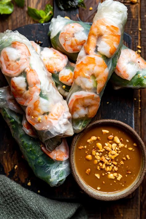 Summer Rolls Vietnamese Shrimp with Sauce 2 Rolls - calories, carbs, nutrition