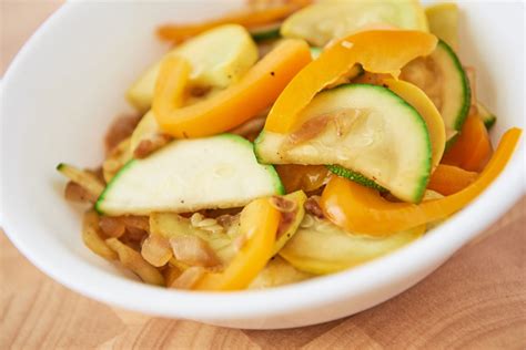 Summer Squash Medley - calories, carbs, nutrition