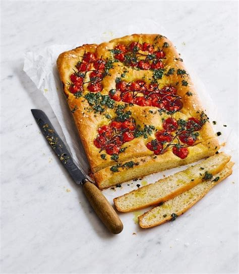 Sundried Tomato Basil Foccacia - calories, carbs, nutrition