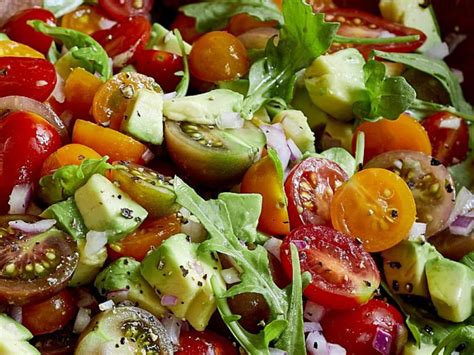 Sundried Tomato Chopped Salad - calories, carbs, nutrition