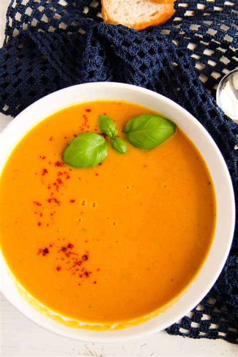 Sweet Potato Soup with a hint of Chilli - calories, carbs, nutrition