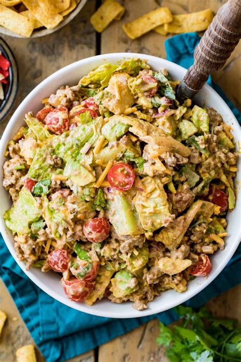 Taco Salad with salsa and sour cream - calories, carbs, nutrition