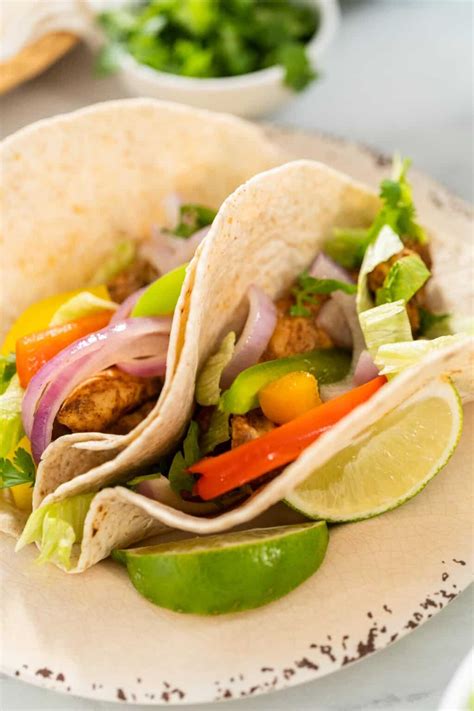 Tacos Soft Chicken Fajitas 2 EA Salsa - calories, carbs, nutrition