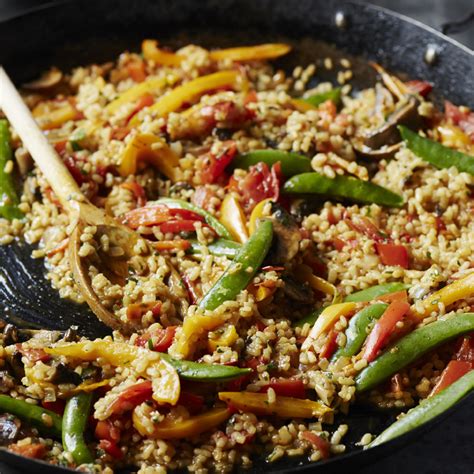 Tagine Coconut Beef Curry with Summer Vegetable and Saffron Brown Rice Paella - calories, carbs, nutrition