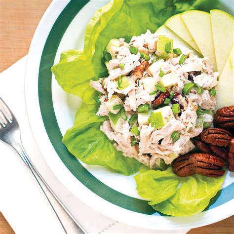 Tarragon Chicken Salad on Multi-Grain Bread with Broccoli Salad - calories, carbs, nutrition