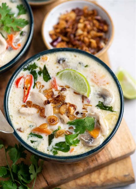 Thai Coconut Chicken Soup (75709.0) - calories, carbs, nutrition