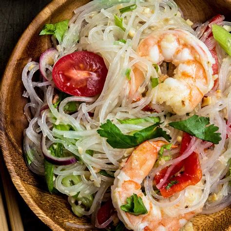 Thai Noodle Salad with Citrus Chicken - calories, carbs, nutrition