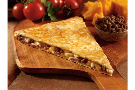 The Max Beef Pizza Quesadilla - calories, carbs, nutrition