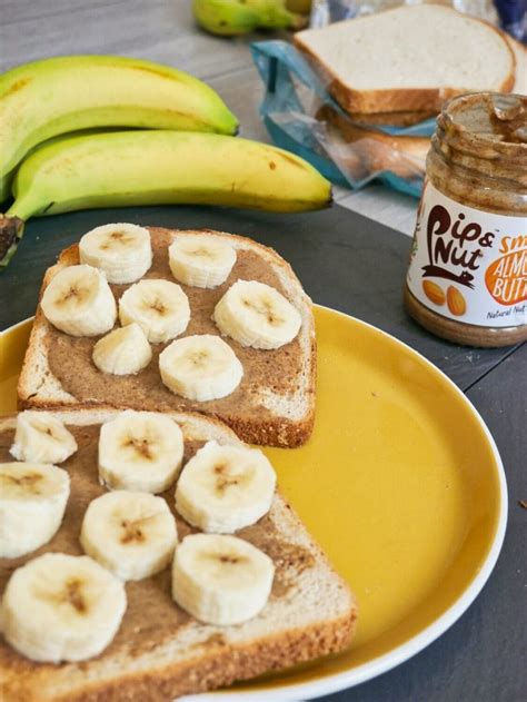 Toast Almond Butter & Caramelized Banana - calories, carbs, nutrition