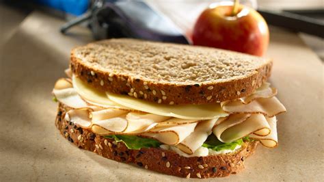 Toasted Turkey and Roasted Red Pepper Sandwich on Multi Grain Bread - calories, carbs, nutrition