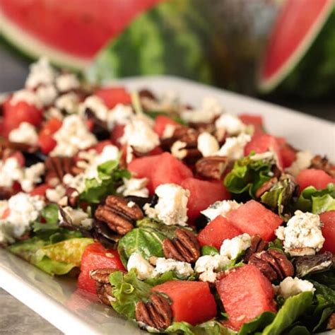 Tofu, Melon, & Pecan Salad - calories, carbs, nutrition