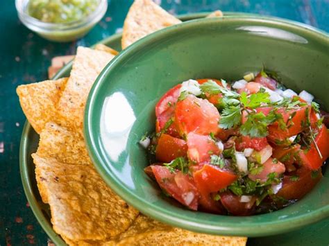 Tomato & Cilantro Salsa - calories, carbs, nutrition