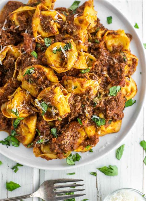 Tortellini Bolognaise - calories, carbs, nutrition