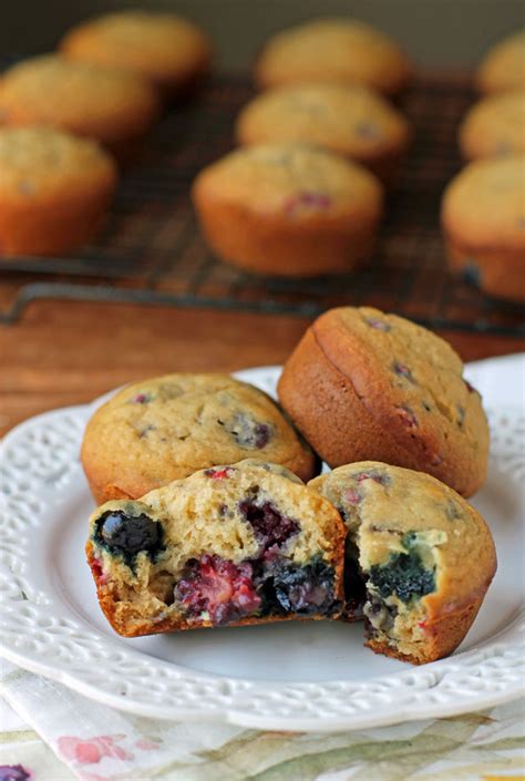 Triple Berry Muffin - calories, carbs, nutrition