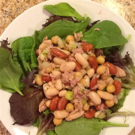 Tuna Club withTriple Bean Salad - calories, carbs, nutrition