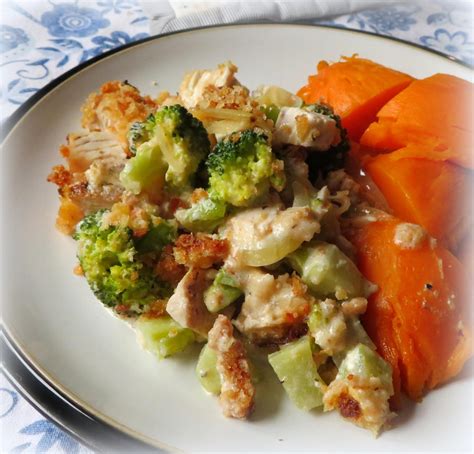 Turkey, Broccoli, and Cheese - calories, carbs, nutrition