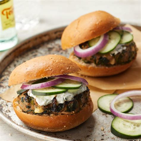 Turkey Burger 4:1 Tzatziki - calories, carbs, nutrition