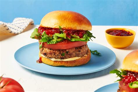 Turkey Burger with Tomato Jam & Arugula - calories, carbs, nutrition