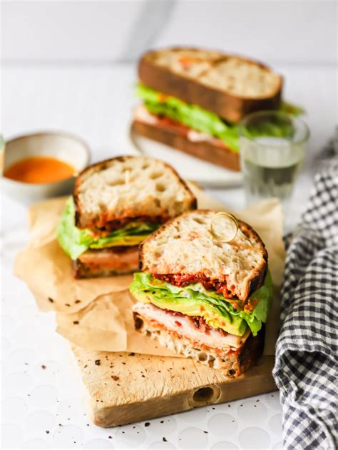 Turkey Club Sandwich (24805.1) - calories, carbs, nutrition