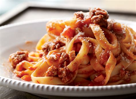 Turkey Fresca with Fettuccine - calories, carbs, nutrition