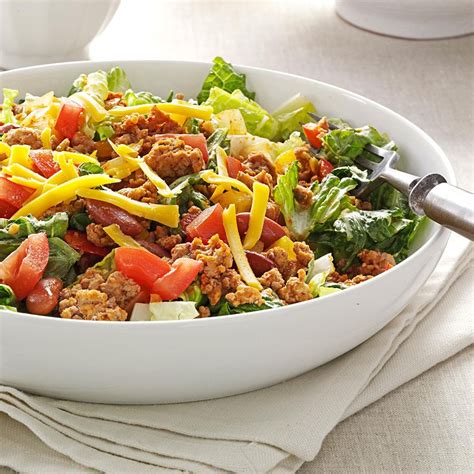 Turkey Taco Salad with Flatbread Chips - calories, carbs, nutrition