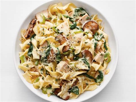 Turkey Tetrazzini, with Mushrooms - calories, carbs, nutrition