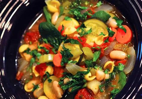 Tuscan Minestrone Soup (Mindful) 12 oz - calories, carbs, nutrition