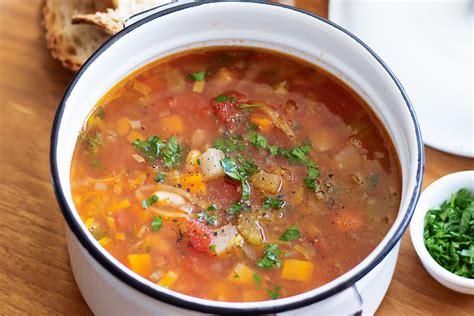 Tuscan Vegetable and Bean Soup - calories, carbs, nutrition