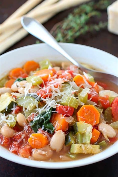 Tuscan Vegetable Soup 12 oz - calories, carbs, nutrition