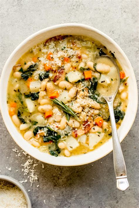 Tuscan White Bean and Kale Soup - calories, carbs, nutrition