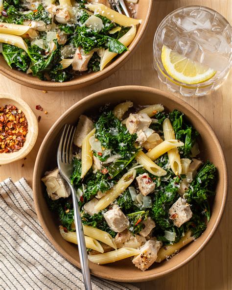 Vegan Chicken & Kale Penne - calories, carbs, nutrition