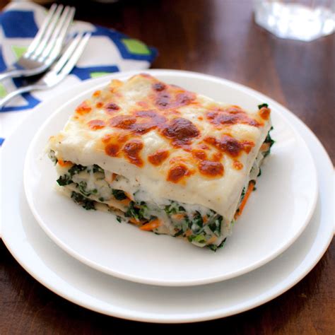 Vegetable Alfredo Lasagna - calories, carbs, nutrition